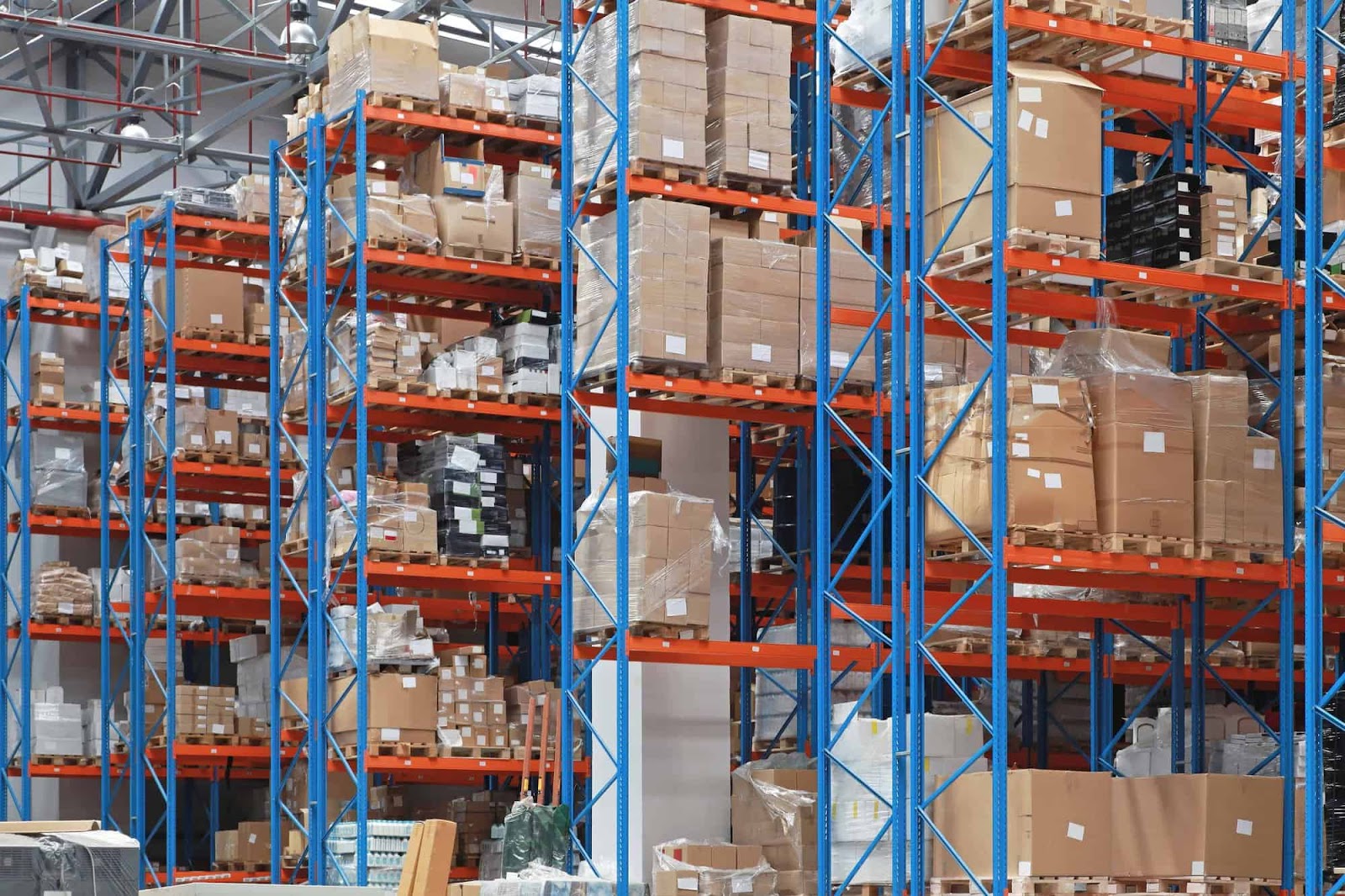 How to Choose the Right Pallet Racking System for Your Warehouse
